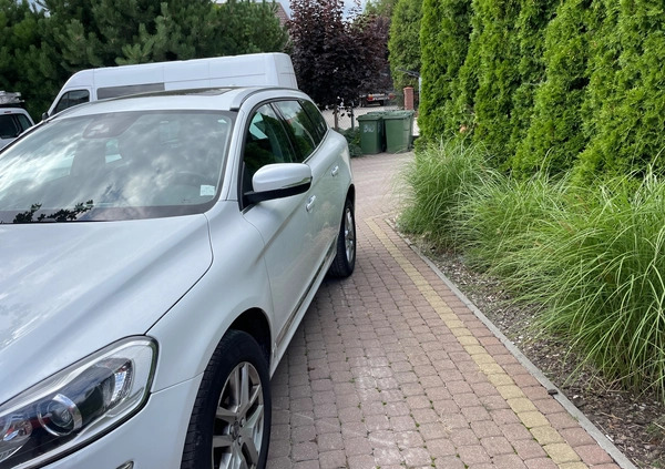 Volvo XC 60 cena 89500 przebieg: 172000, rok produkcji 2016 z Inowrocław małe 121